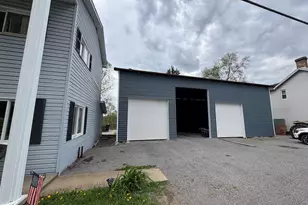 6437 Tuscarawas Rd, Ohioville, PA 15059 - Photo 4