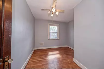 121 W Stanton Ct, Pittsburgh, PA 15201 - Photo 14