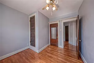 121 W Stanton Ct, Pittsburgh, PA 15201 - Photo 16