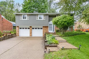 344 Springwood Dr, Pittsburgh, PA 15147 - Photo 1