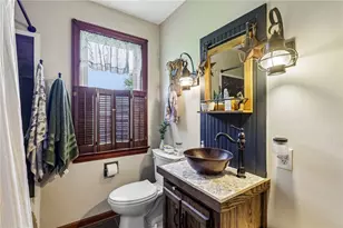 2017 Eastbrook Rd, Hickory Township, PA 16101 - Photo 24