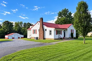 2017 Eastbrook Rd, Hickory Township, PA 16101 - Photo 1