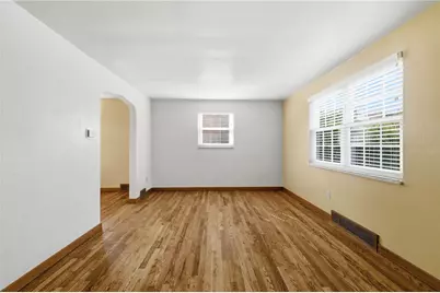 1134 Peermont Ave, Pittsburgh, PA 15216 - Photo 8