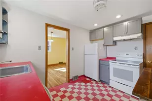 1134 Peermont Ave, Pittsburgh, PA 15216 - Photo 14