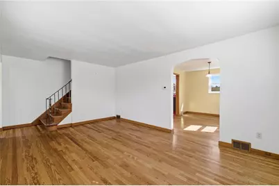1134 Peermont Ave, Pittsburgh, PA 15216 - Photo 6