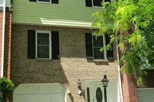 152 Aberdeen Dr, Pittsburgh, PA 15237 - Photo 2