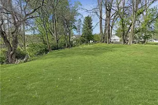 238 Reserve Square, Wampum, PA 16157 - Photo 4
