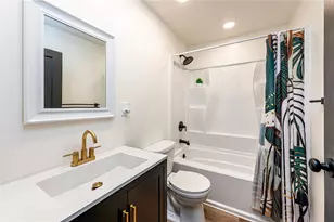 305 Victoria Dr, Monroeville, PA 15146 - Photo 24