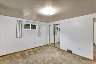 237 Byron Rd, Ross Twp, PA 15237 - Photo 10