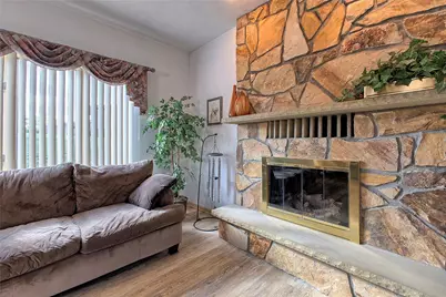 131 Mount Vernon Dr, Elizabeth Twp/Boro, PA 15135 - Photo 6