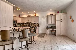 131 Mt Vernon Dr, Elizabeth Twp/Boro, PA 15135 - Photo 12