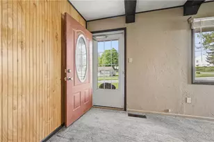 72 Sycamore St, Beaver, PA 15009 - Photo 2