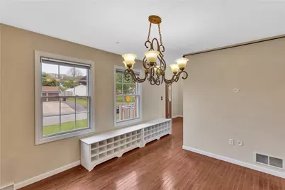 699 Surfside Dr, Pittsburgh, PA 15239 - Photo 14