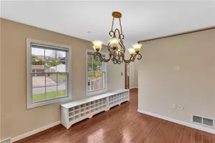 699 Surfside Dr, Pittsburgh, PA 15239 - Photo 14