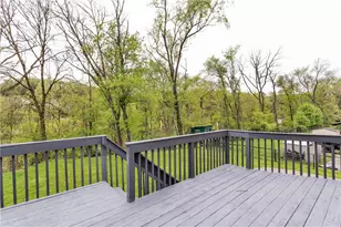 699 Surfside Dr, Pittsburgh, PA 15239 - Photo 12