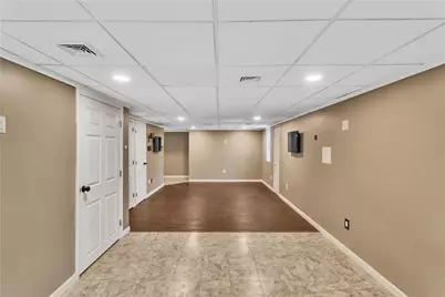 699 Surfside Dr, Pittsburgh, PA 15239 - Photo 28