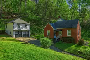 687 Valley Rd, Harmony Township, PA 15003 - Photo 4