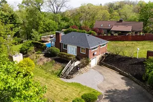105 Parkview Rd, Ross Twp, PA 15237 - Photo 2