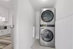 342 W 13th Ave, Homestead, PA 15120 - Photo 12