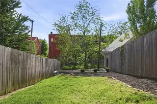 1709 Buena Vista St, Pittsburgh, PA 15212 - Photo 34
