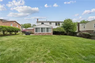 2125 Berkshire Dr, Monroeville, PA 15146 - Photo 32