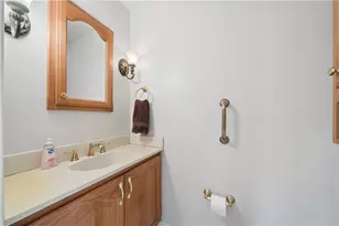 2125 Berkshire Dr, Monroeville, PA 15146 - Photo 16