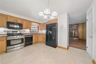 2125 Berkshire Dr, Monroeville, PA 15146 - Photo 12