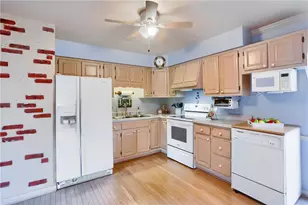 143 Charity Dr, Center Township, PA 15001 - Photo 10