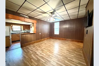 121 Elizabeth Ave, Evans City, PA 16033 - Photo 8