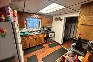 121 Elizabeth Ave, Evans City, PA 16033 - Photo 8