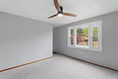 148 Dorothy Dr, Pittsburgh, PA 15235 - Photo 10