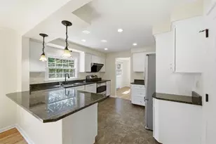 123 Point Vue Dr, Ross Twp, PA 15237 - Photo 10