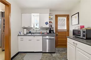 1136 Peermont Ave, Pittsburgh, PA 15216 - Photo 14