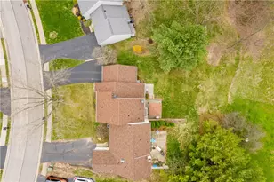 2554B Pheasant Run, Pittsburgh, PA 15090 - Photo 2