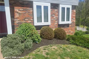 1517 N Randolph Dr, Jefferson Hills, PA 15025 - Photo 2