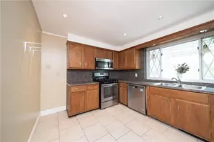 1922 Harcum Wy, Pittsburgh, PA 15203 - Photo 6