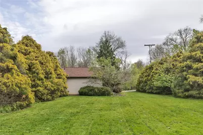 4078 Hickory Hill Road, Murrysville, PA 15668 - Photo 4