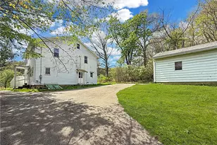 219 Ridgemont Dr, Big Beaver, PA 16115 - Photo 2