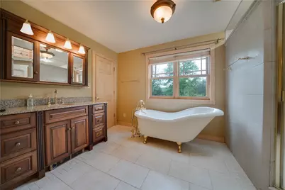 657 Lakeview Dr, South Strabane, PA 15301 - Photo 32