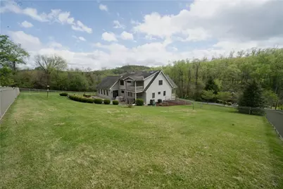 657 Lakeview Dr, South Strabane, PA 15301 - Photo 4