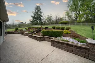 657 Lakeview Dr, South Strabane, PA 15301 - Photo 10