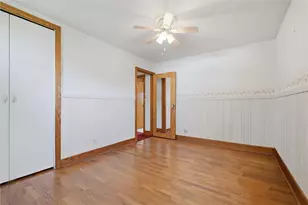 221 E Edgewood Ave, New Castle, PA 16105 - Photo 12