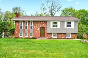113 Redbud Dr, Chippewa Township, PA 15010 - Photo 2