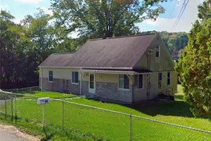 302 South Dr, Middlesex Township, PA 16059 - Photo 1