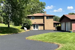 880 Pizza Barn Rd, Derry Township, PA 15717 - Photo 4