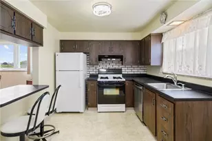 1329 Overdale Dr, West Homestead, PA 15120 - Photo 10