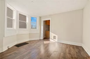 529 Windsor Ave, Pittsburgh, PA 15221 - Photo 8