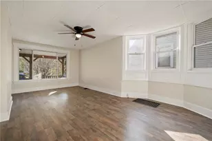 529 Windsor Ave, Pittsburgh, PA 15221 - Photo 6