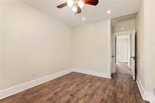 529 Windsor Ave, Pittsburgh, PA 15221 - Photo 18