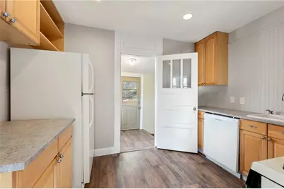 529 Windsor Ave, Pittsburgh, PA 15221 - Photo 14